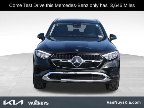 Used 2025 Mercedes-Benz GLC 350e 4MATIC image 8