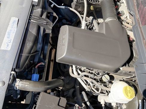 Used 2019 RAM 1500 Express AWD/4WD image 29