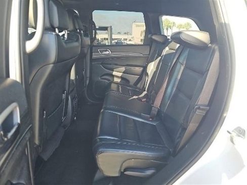 Used 2022 Jeep Grand Cherokee Limited image 5