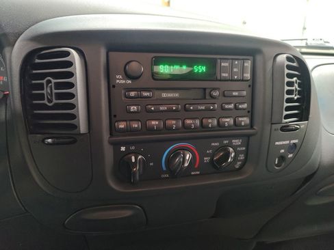 Used 2000 Ford F150 Harley-Davidson RWD image 30