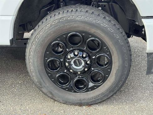 Used 2025 Ford F250 XLT w/ Black Appearance Package image 7