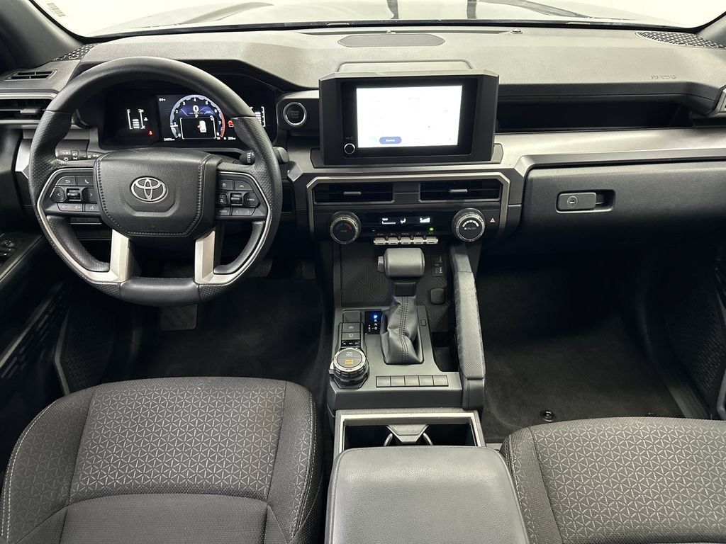 Used 2025 Toyota 4Runner SR5 AWD/4WD image 21