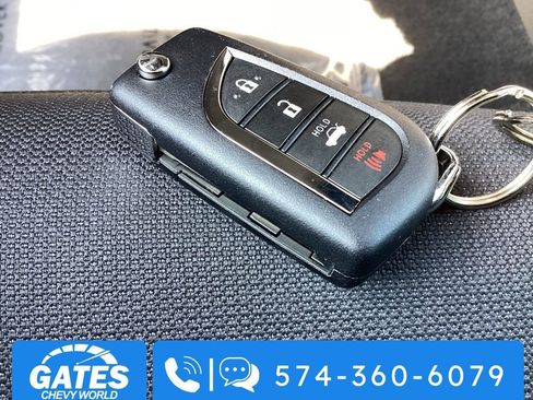 Used 2024 Toyota Corolla LE image 24