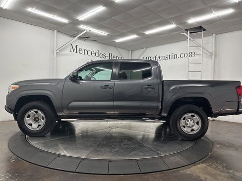 Used 2019 Toyota Tacoma SR w/ SR Convenience Package image 4