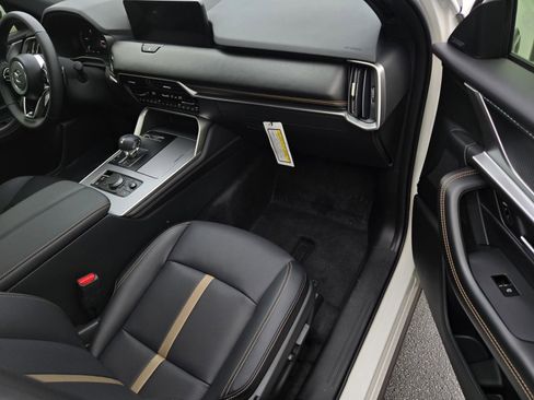 New 2026 MAZDA CX-70 3.3 Turbo w/ Premium Plus Pkg image 6