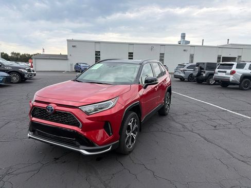 Used 2021 Toyota RAV4 XSE w/ Weather Package AWD/4WD image 2