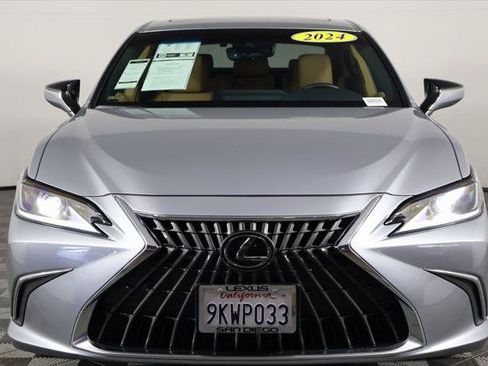 Certified 2024 Lexus ES 350 w/ Premium Package FWD image 2