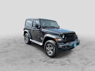 Used 2019 Jeep Wrangler Sport AWD/4WD video 2