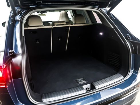 Used 2025 Audi Q6 e-tron Premium Plus w/ Premium Plus image 24