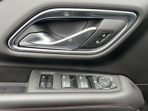 Certified 2023 Chevrolet Suburban RST image 18