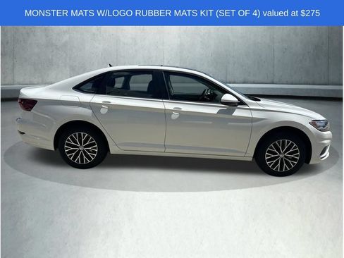 Used 2021 Volkswagen Jetta SE w/ SE Cold Weather Package FWD image 5
