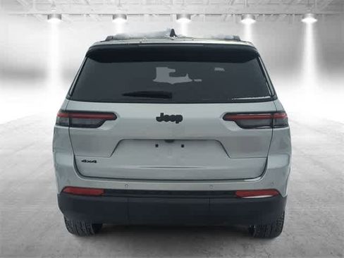 New 2025 Jeep Grand Cherokee L Limited image 7