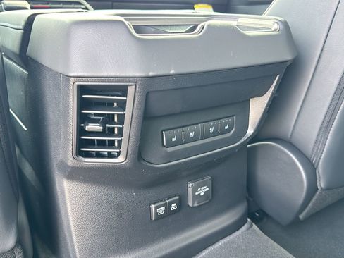 New 2026 Toyota Tundra Platinum AWD/4WD image 12
