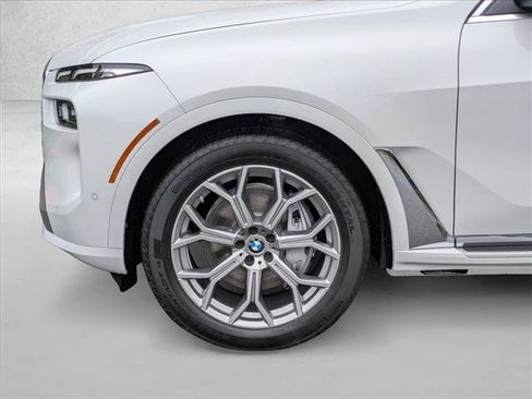 Used 2026 BMW X7 xDrive40i AWD/4WD image 10