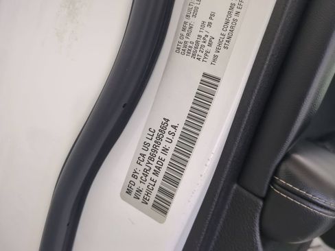 Used 2024 Jeep Grand Cherokee Limited 4xe AWD/4WD image 42