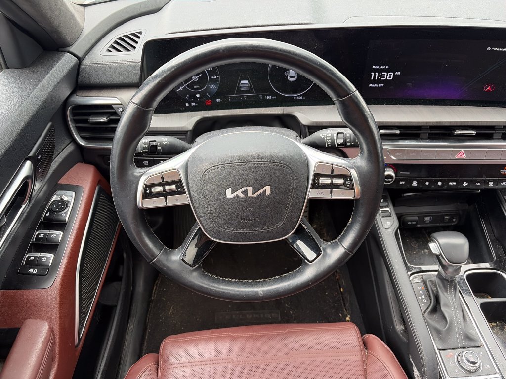 Used 2024 Kia Telluride SX Prestige AWD/4WD image 16