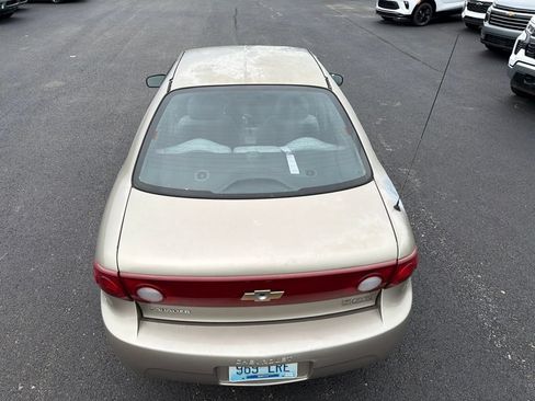 Used 2004 Chevrolet Cavalier Sedan w/ Preferred Equipment Group FWD image 10