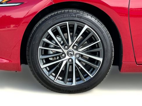 Used 2024 Lexus ES 350 w/ Premium Package image 11