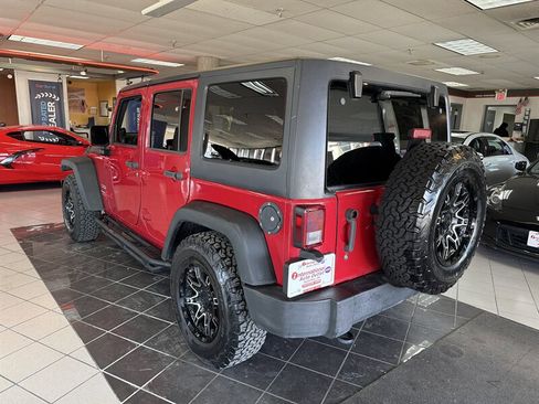 Used 2010 Jeep Wrangler Unlimited Sport image 8