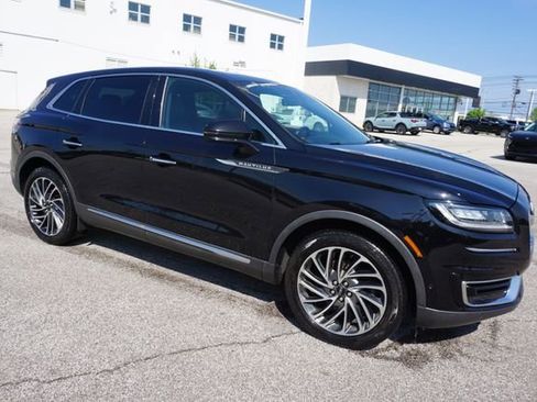Used 2020 Lincoln Nautilus Reserve w/ Equipment Group 201A AWD/4WD image 2