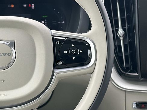 New 2026 Volvo XC60 T8 Ultra w/ Protection Package Premier AWD/4WD image 9