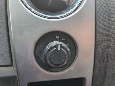 Used 2013 Ford F150 XLT AWD/4WD image 16