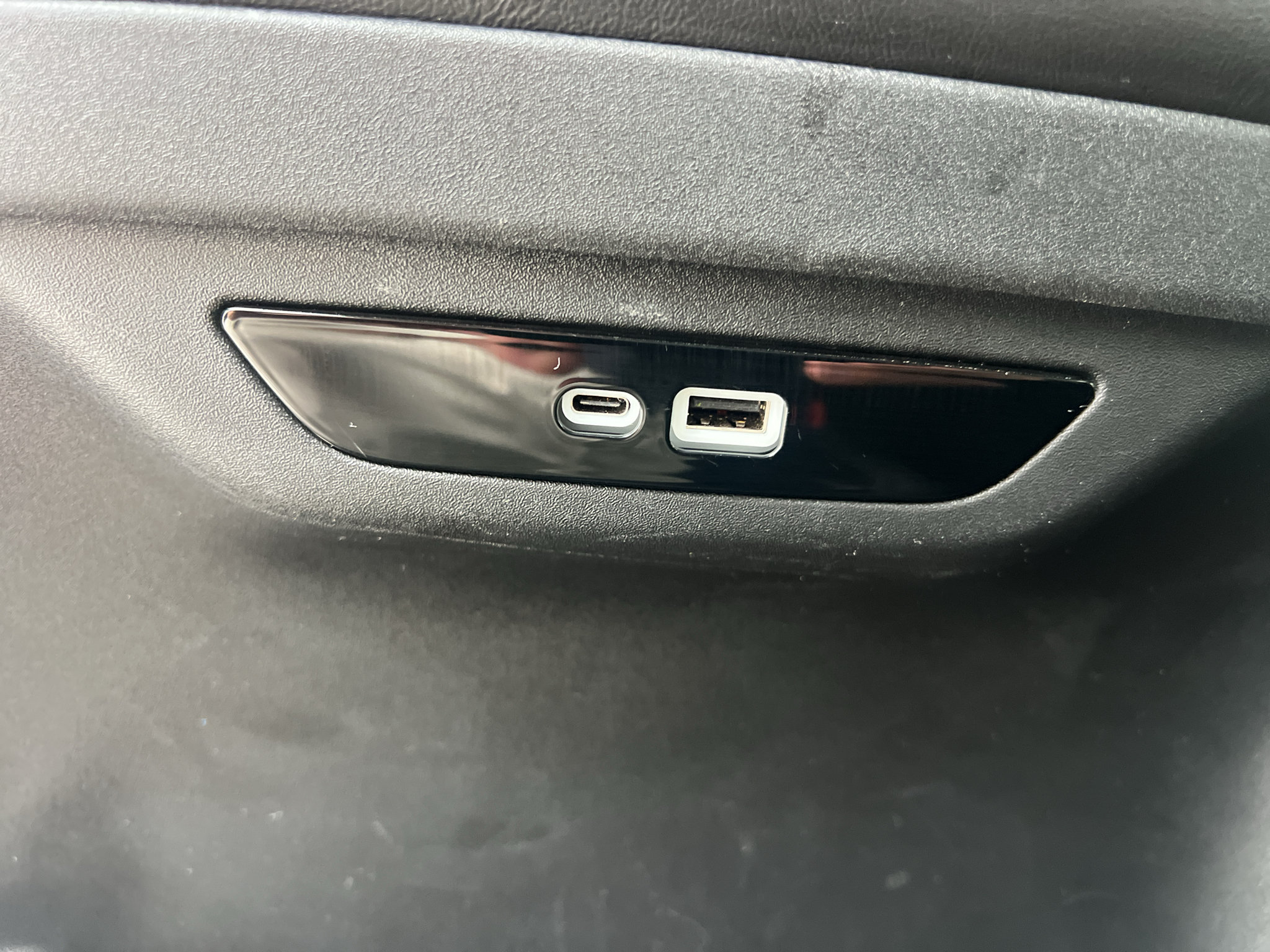 Used 2024 Chrysler Pacifica Touring-L FWD image 17