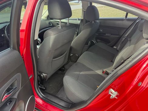 Used 2011 Chevrolet Cruze LT image 14