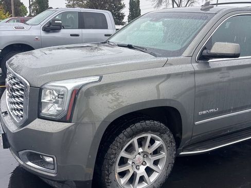 Used 2018 GMC Yukon Denali w/ Open Road Package AWD/4WD image 10