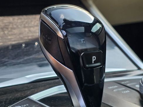 Used 2021 BMW 330i Sedan w/ Driving Assistance Package image 41