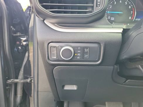 Used 2022 Ford Explorer XLT RWD image 17