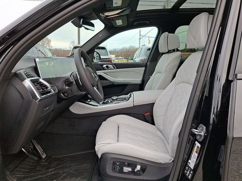 New 2026 BMW X5 xDrive40i w/ M Sport Package image 11