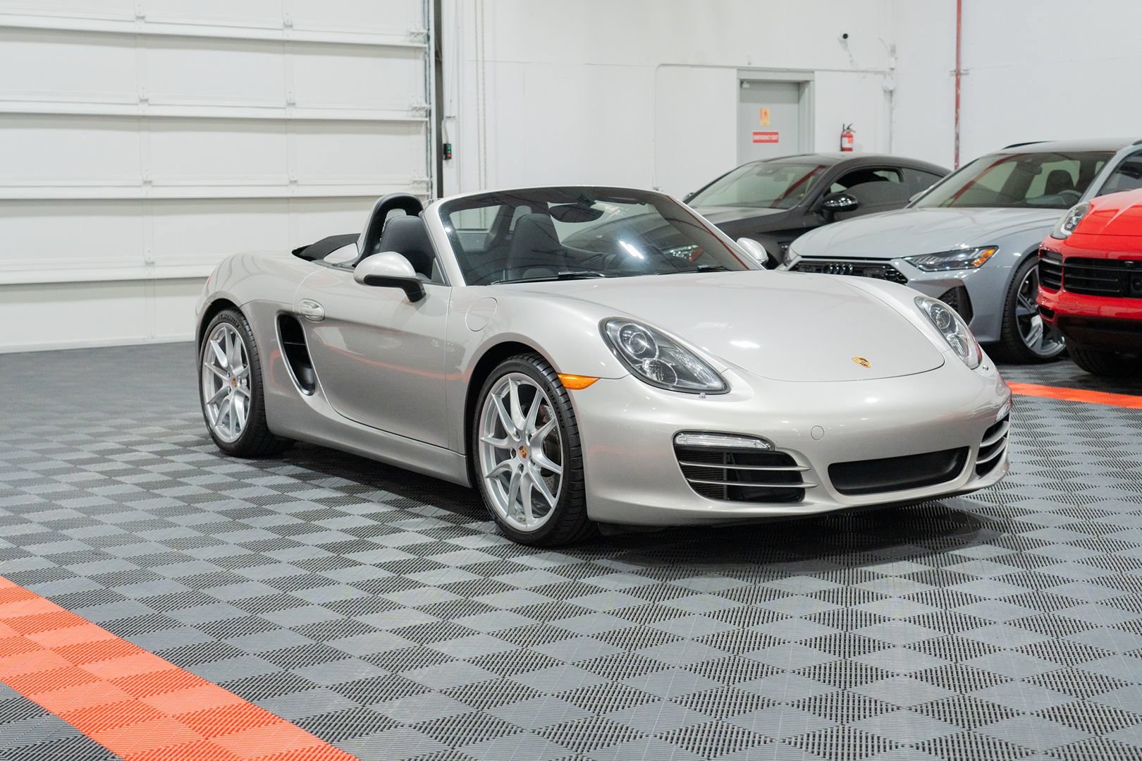 Used 2013 Porsche Boxster RWD image 11