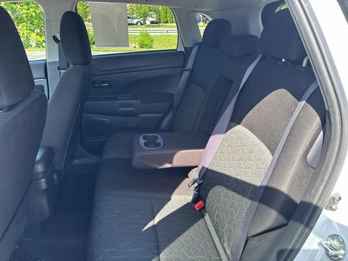 Used 2024 Mitsubishi Outlander Sport ES AWD/4WD image 23