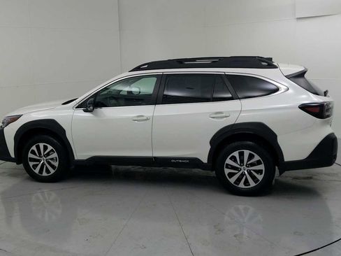 Certified 2025 Subaru Outback Premium AWD/4WD image 6