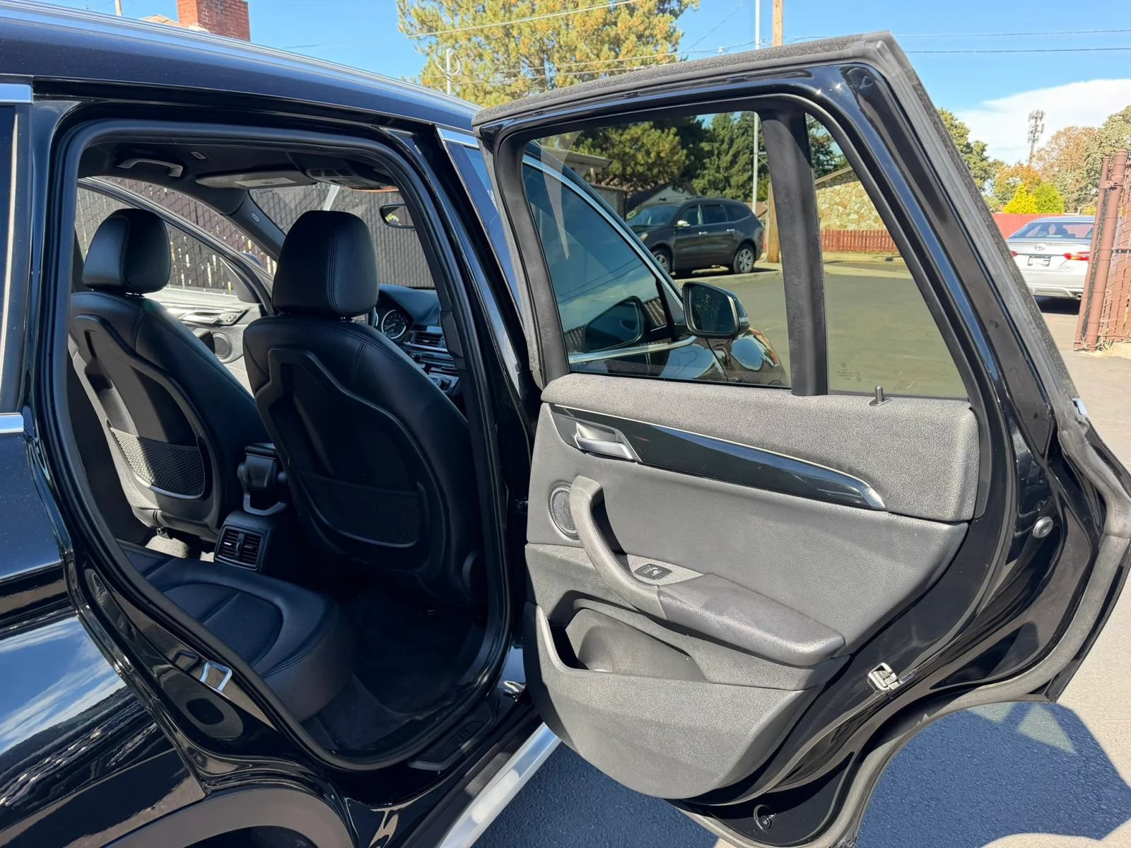 Used 2016 BMW X1 xDrive28i AWD/4WD image 12