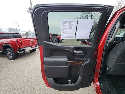 Used 2021 GMC Sierra 1500 SLE w/ Preferred Package image 28