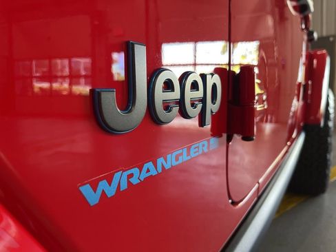 Used 2024 Jeep Wrangler Unlimited Rubicon 4xe AWD/4WD image 57