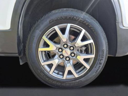 Used 2023 GMC Acadia SLT AWD/4WD image 11