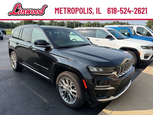Used 2025 Jeep Grand Cherokee Summit AWD/4WD image 18