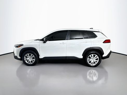 Used 2023 Toyota Corolla Cross L FWD image 6