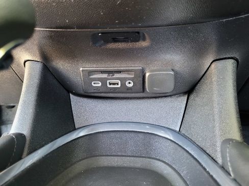 Used 2020 Chevrolet Malibu Premier FWD image 22