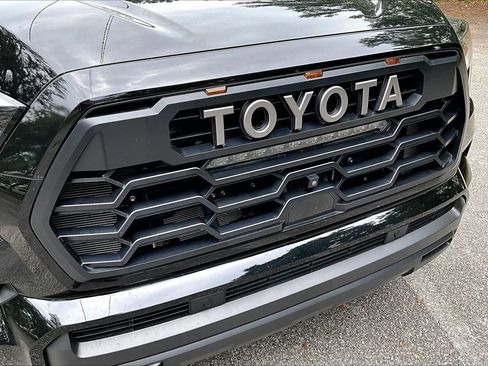 Used 2025 Toyota Sequoia TRD Pro AWD/4WD image 33