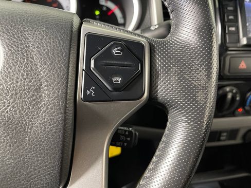 Used 2015 Toyota Tacoma PreRunner w/ TRD Off-Road Package RWD image 27