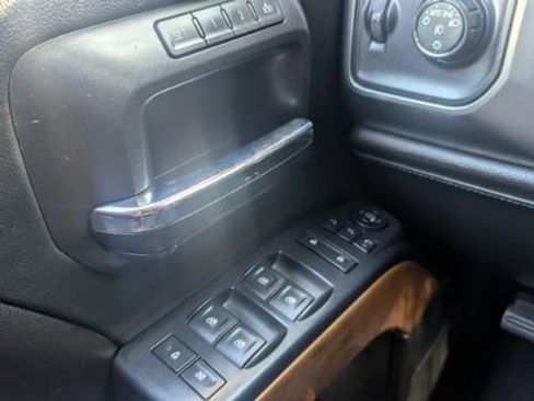 Used 2016 Chevrolet Silverado 1500 LTZ image 29