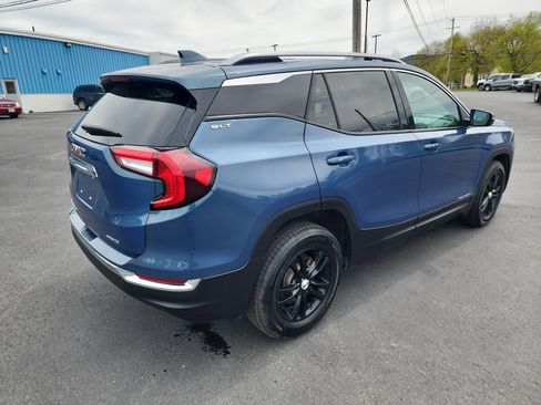 Certified 2024 GMC Terrain SLT AWD/4WD image 8