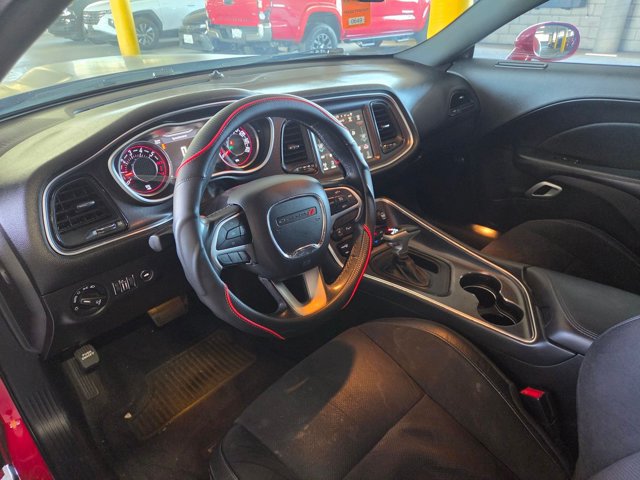 Used 2015 Dodge Challenger R/T Plus RWD image 9