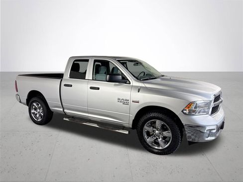 Used 2019 RAM 1500 Tradesman w/ Tradesman SXT Package AWD/4WD image 4