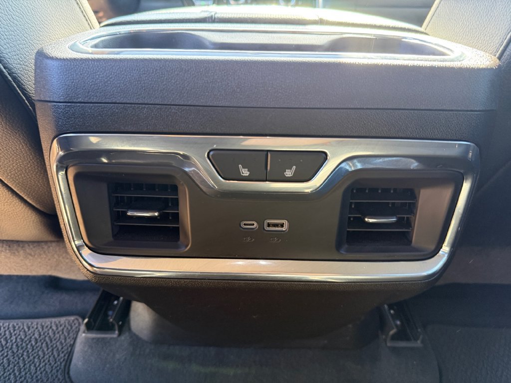 Used 2024 GMC Sierra 2500 Denali AWD/4WD image 34