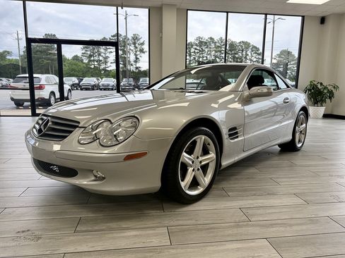 Used 2004 Mercedes-Benz SL 500 image 3